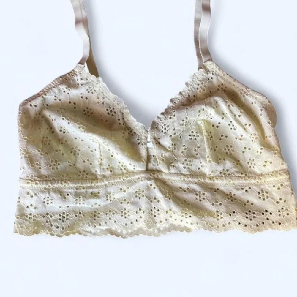 Yellow eyelet crop bralette top with adjustable straps size L by Colsie